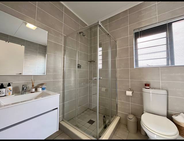 3 BEDROOM APARTMENT TO LET IN BALLITO CENTRAL